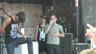Woe, Is Me - Fame Over Demise @ Warped Tour 2011 (06/29/11)