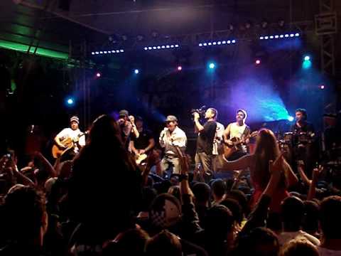 Videoclip de Tchau (Ao Vivo) — Armandinho