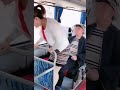 Makannya Jangan Halangi Perempuan Duduk Jadi Di Kentutin Kan