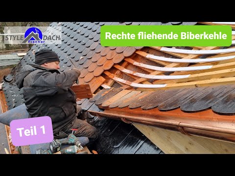 Rechte fliehende Biberschwanzkehle an Trapezgaube - Teil 1 - Biberschwanzdach in Leisnig