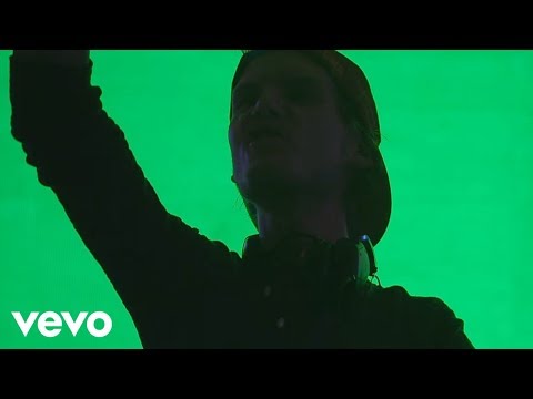 Avicii - Addicted To You (Live From Las Vegas)