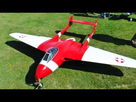 GIANT RC De HAVILAND VAMPIRE - (SCRATCH BUILT) BY LES EAGLE AT HMFC - 2015