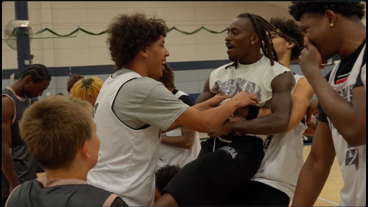 MY AAU TEAM HIT THE CRAZIEST BUZZER BEATER OF THE SUMMER!!(WE ALMOST THROW HANDS)