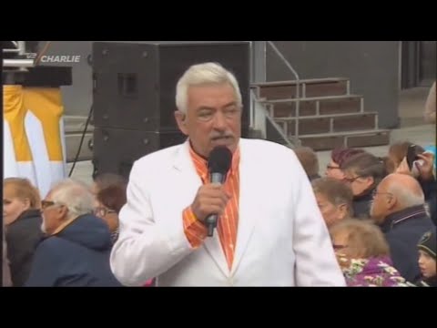 Gå Med I Lunden, I Den Lille Have I Pilealle, Der Er Lys I Lygten Lille Mor - Johnny Reimar