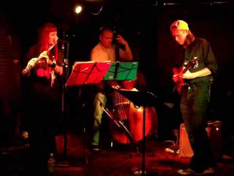 surrounded by scorpios - cheryl pyle  trio -may 20 , 2009 -fat babys-nyc