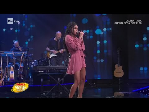 Frances Alina Ascione canta "About Damn Time" - Radio2 Social Club 03/10/2024