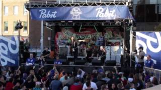 The Planet Smashers - Surfing In Tofino (Live &quot; KOI Music Fest)