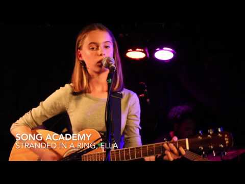 Ella - Stranded in a Ring
