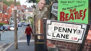 Glenn Campbell wandelt over de gehele lengte van Penny Lane, de plek die de Beatles uit 1967 inspireerde