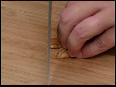 Cooking Tips : How to Chop Pecans
