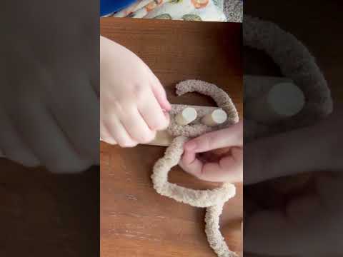 Beginner friendly how to cast on chunky knit blanket loom #cunkyyarnblanket #chunkyknitblanketloom