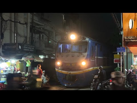 D19E-951 SE4 (18:09 17/11/2023)