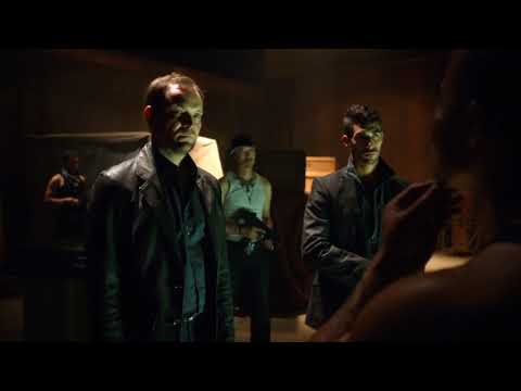 Arrow 1x05 - Oliver Kills Leo Muller/Ending Scene