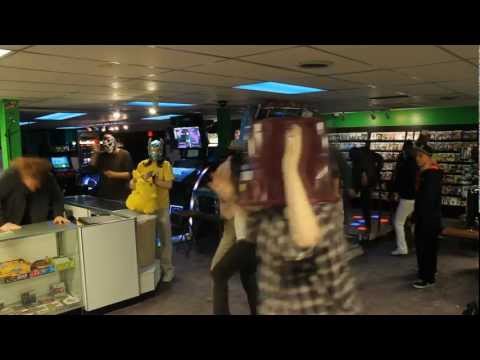 HARLEM SHAKE @ GAME STORE (Game Underground)