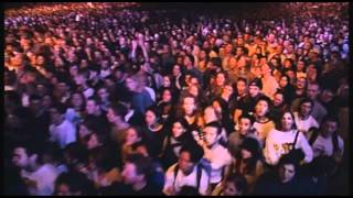 Crowded House Its only Natural Live.wmv
