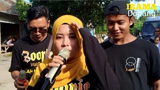 Download lagu NIA DIRGHA BILANG TERLALU SADIS KARNA JALAN SANGAT JAUH DIARASSEMEN IRAMA DOPANG mp3