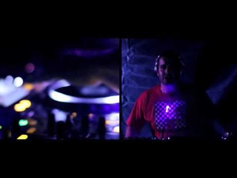 GetDarker & D&BA - Xmas Warehouse Party 2012 [DJ EZ, Loefah, Youngtsa, Darkside, Randall, Roni Size]