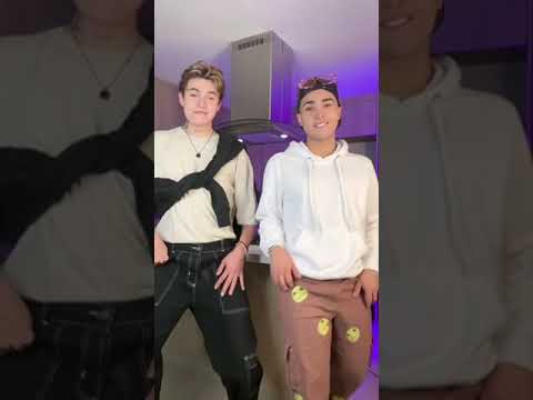 Alex Cortex 💙 Voten quien lo hizo mejor ( mujeres ❤️ ) ( hombres 💙 ) #parati  #AlexCortex #short