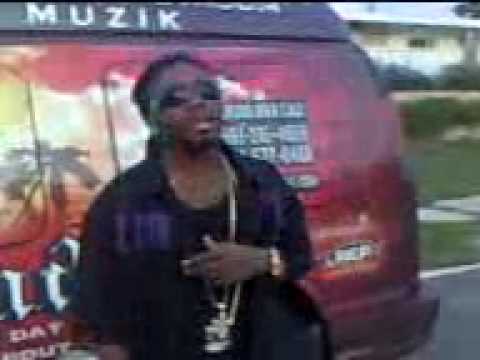 BZ-BOI THUGIN' WIT DA 4 POUND VAN