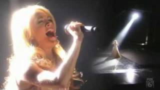 Carrie Underwood - &quot;O Holy Night&quot;