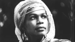 Peter Tosh & Judy Mowatt - One Love - NYC 83