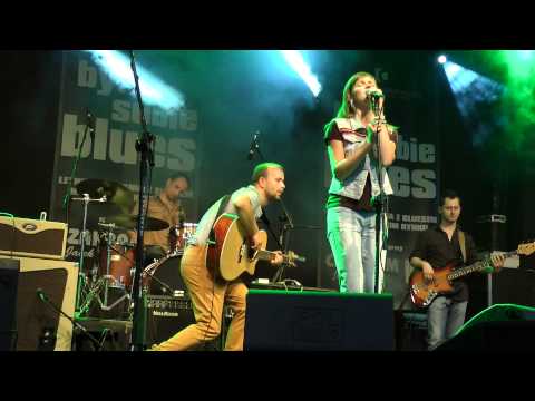 Zespół  "40% bluesa" -  fragment plenerowego koncertu z cyklu - BSB 2013.