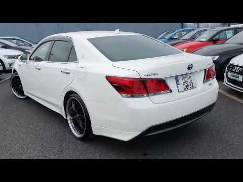 2013 Toyota Crown