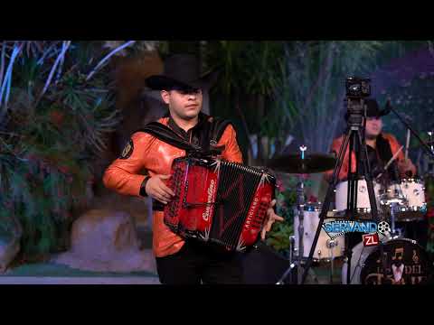 Los Del Traje - El Corita (En Vivo 2022)