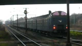 preview picture of video 'DSB regional train departing from Høje Taastrup...'