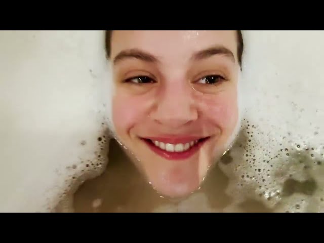 Beso von Rosalia & Rauw Alejandro ((jetzt ansehen))