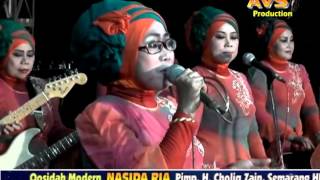 Download lagu Qosidah NASIDA RIA * Sholawat Salam - Hj. Muthoharoh *(Kerek-Tuban,060815) mp3