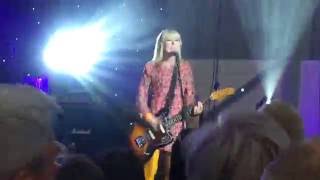 The Lovely Eggs perform "Don't Look At Me, I Don't Like It" at Indietracks