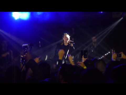 Dani Martín - Los Charcos [En Vivo desde Bogotá]