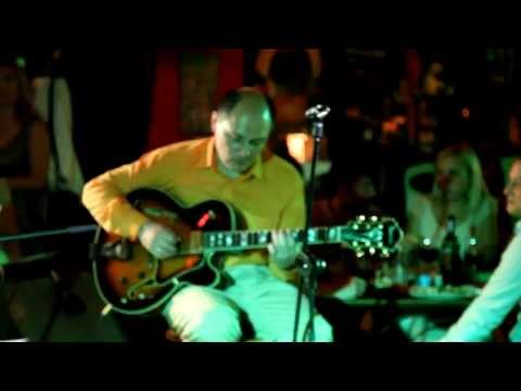 Группа "Платья за 130" Tiger Lillies Cover в Собаке. Crack of Doom.