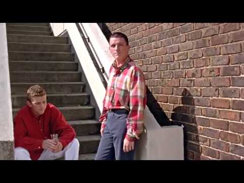 Beautiful Thing (1996) - Final Scene