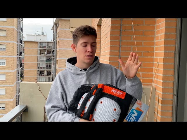Vídeo relacionado con JSTHHTT 6 Piezas Protecciones Patines Set, Protecciones Skate Niño Rodilleras Patines Niña, Protecciones Patines Niña, Rodilleras y Coderas Niña Patinaje, Set Rodilleras Coderas y Muñequeras, Negro