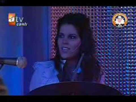Elif Turan -  Aşkın gözü körmü