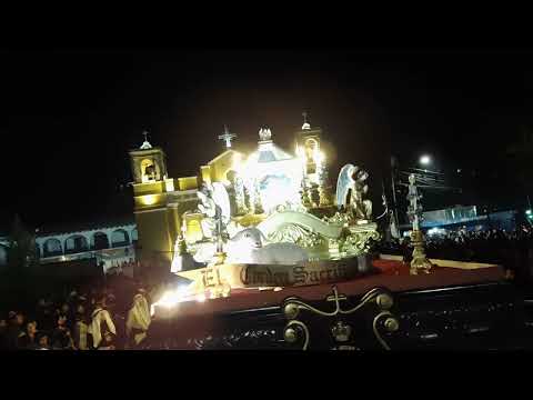 A pesar del miedo, siguieron cargando ✝️💪 – Señor Sepultado en Alotenango