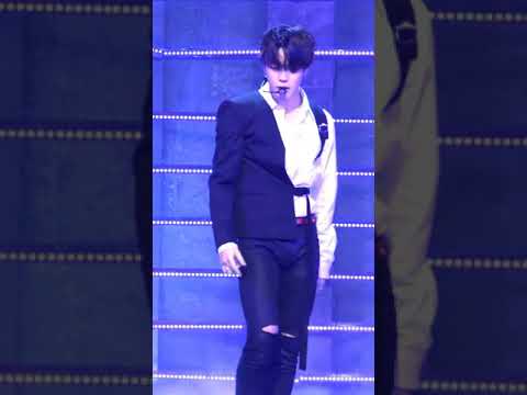 Stream FakeLove to 1B💙#BTS #jimin #fakelovebts #btsshorts #shorts #btsedits 💜