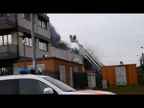 La Galvanica Formelli divorata dalle fiamme, Vigili del Fuoco e ambulanze al lavoro