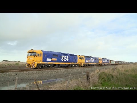 Pacific National 4MC6 Grain Train With Triple 81 Class Locomotives - PoathTV