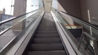 Up only tall escalator in cinema showcase Leicester, i cant go up there only VIP, the idiot music🙄