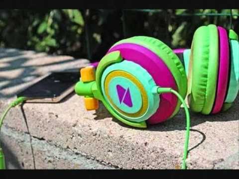 Demix ft Akro - Una historia de amor .wmv