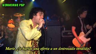 Foxboro Hot Tubs- She&#39;s A Saint, Not A Celebrity- (Subtitulado en Español)