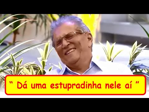 Carlos Alberto morrendo de rir com o Paulinho Gogó 27