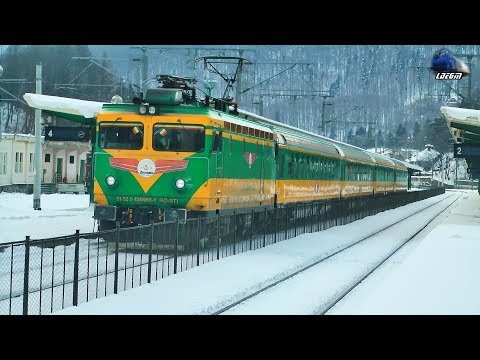 Bobica~EC 43-0069-1 & Trenul Astra Trans Carpatic Train in Gara Sinaia Station [Winter Edition]