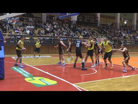 MKKS SIARKA TARNOBRZEG - DZIKI BASKET MIELEC 79:48 (30:25) -   FRAGMENTY MECZU I KOMENTARZE