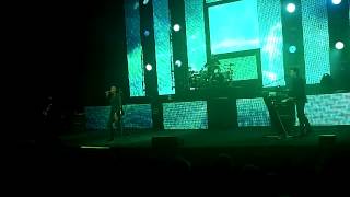 "Escape-LIVE!" (HD) by newsboys