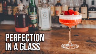 CLOVER CLUB - a Gin Cocktail for EVERYONE!