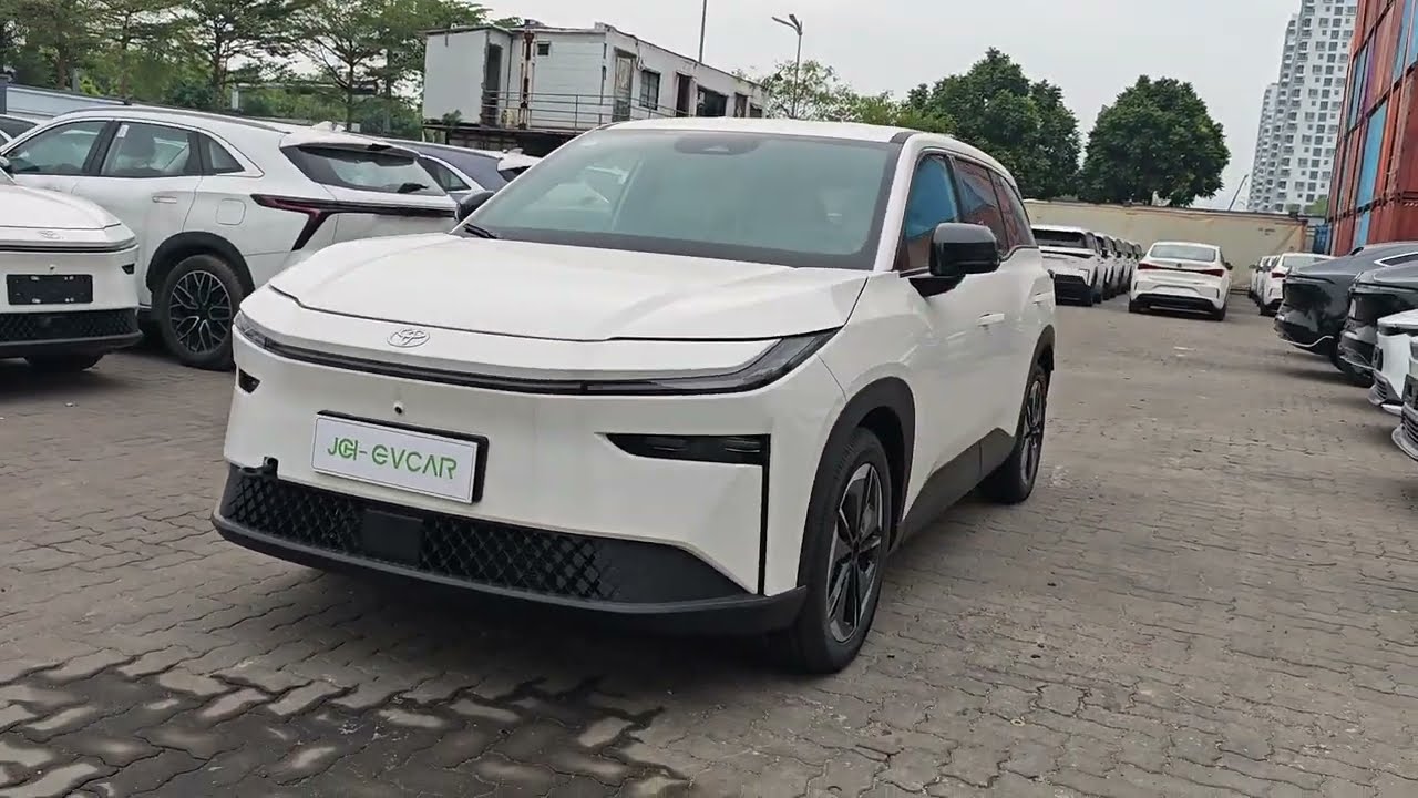 Toyota BZ3X 610 MAX video